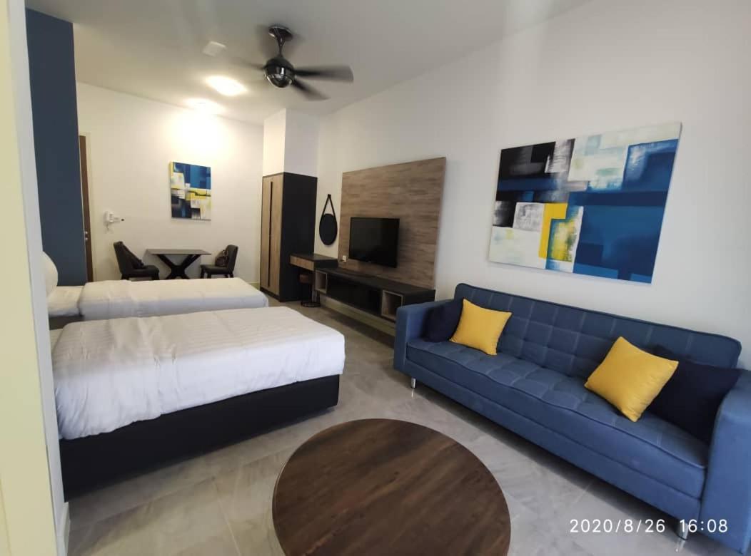Homestay Shah Rizki At Imperio With Swimming Pool Muslim Friendly 말라카 외부 사진