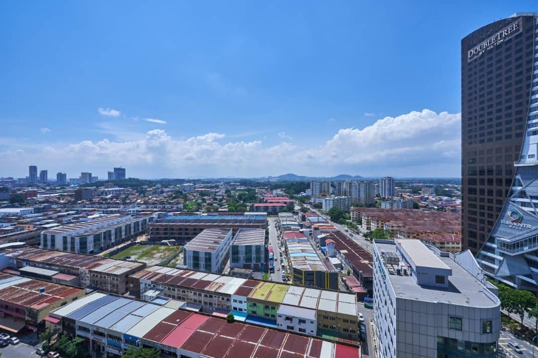 Homestay Shah Rizki At Imperio With Swimming Pool Muslim Friendly 말라카 외부 사진
