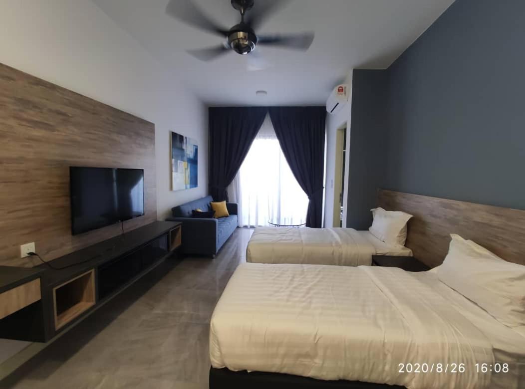 Homestay Shah Rizki At Imperio With Swimming Pool Muslim Friendly 말라카 외부 사진