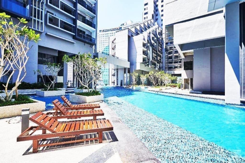 Homestay Shah Rizki At Imperio With Swimming Pool Muslim Friendly 말라카 외부 사진
