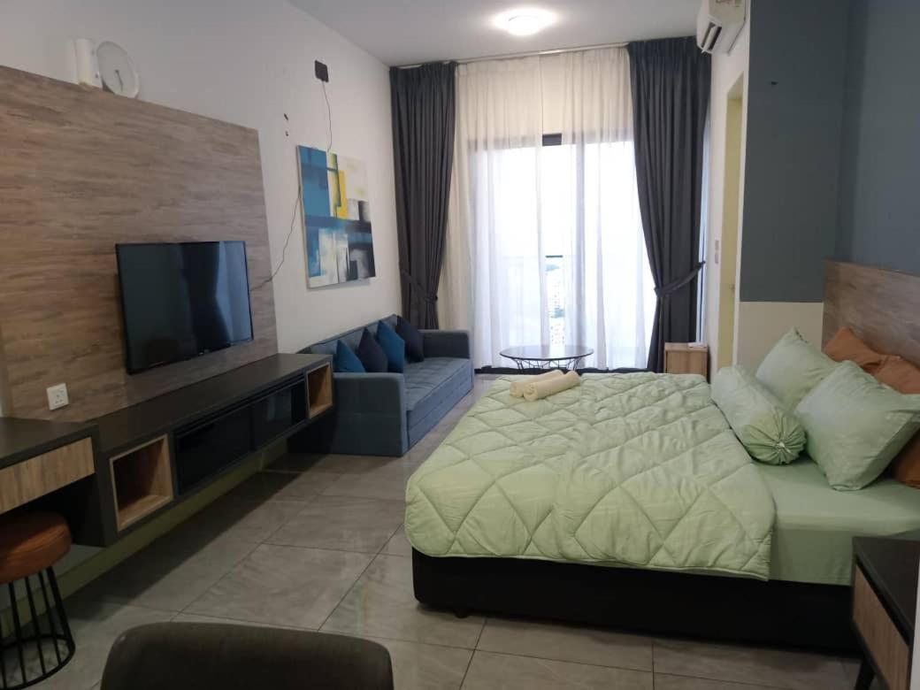 Homestay Shah Rizki At Imperio With Swimming Pool Muslim Friendly 말라카 외부 사진